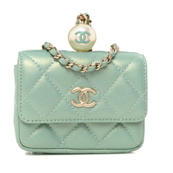 *CHANEL* 2021 Iridescent Pastel Green Caviar Quilted Pearl Coin Purse on Chain - Picture 2 of 10